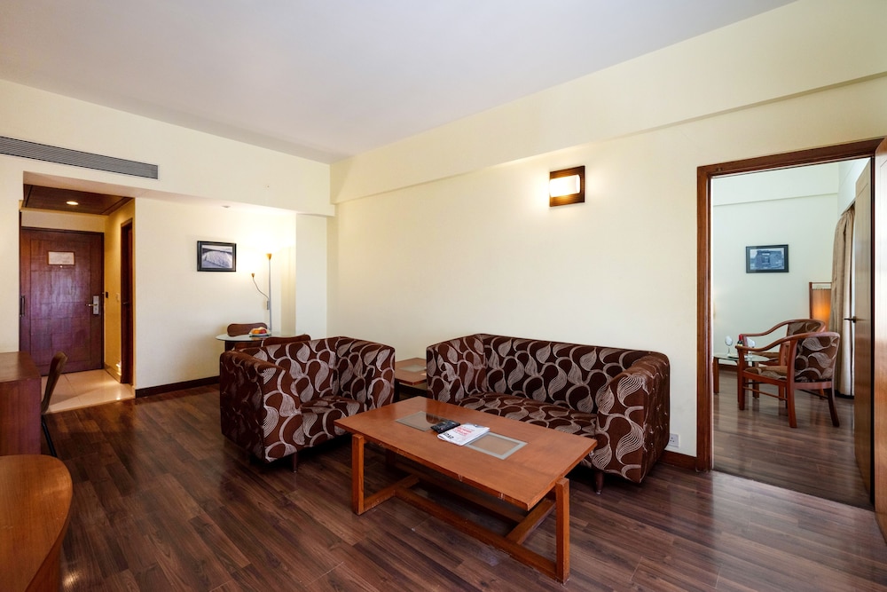 Grand Room photo 3
