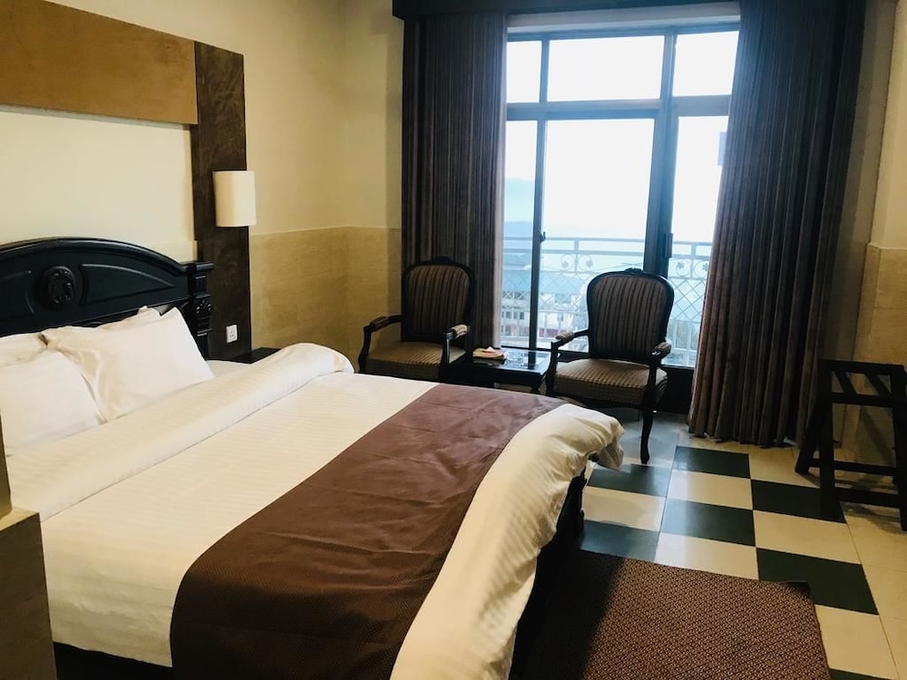 Executive Room photo 1