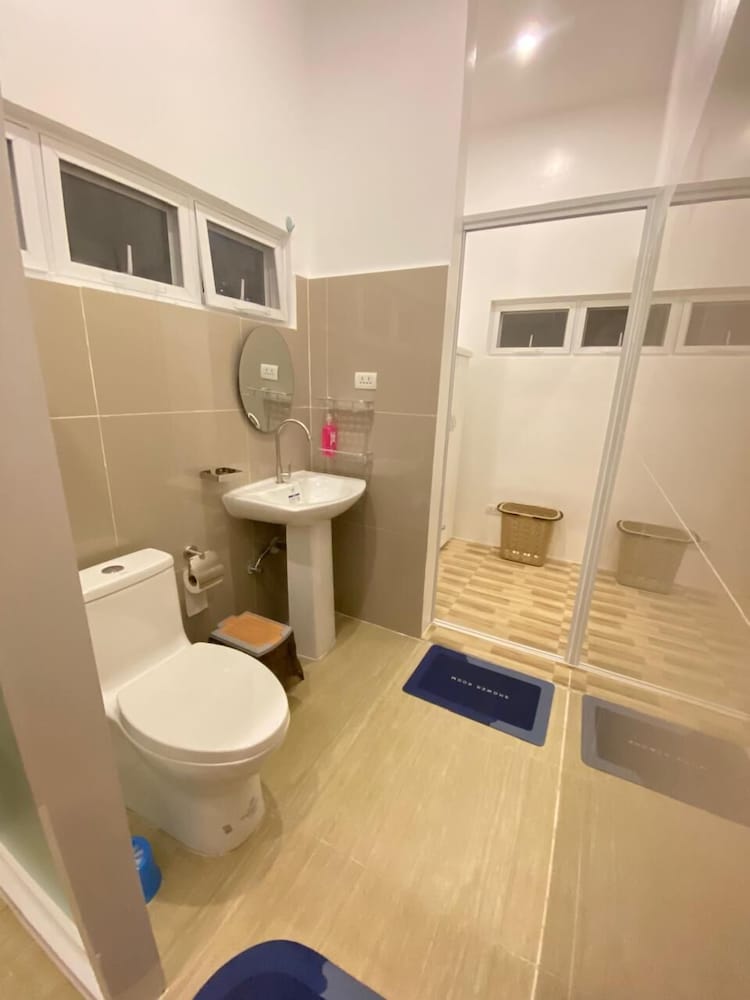 Deluxe Cabin, Balcony, Beach View photo 3