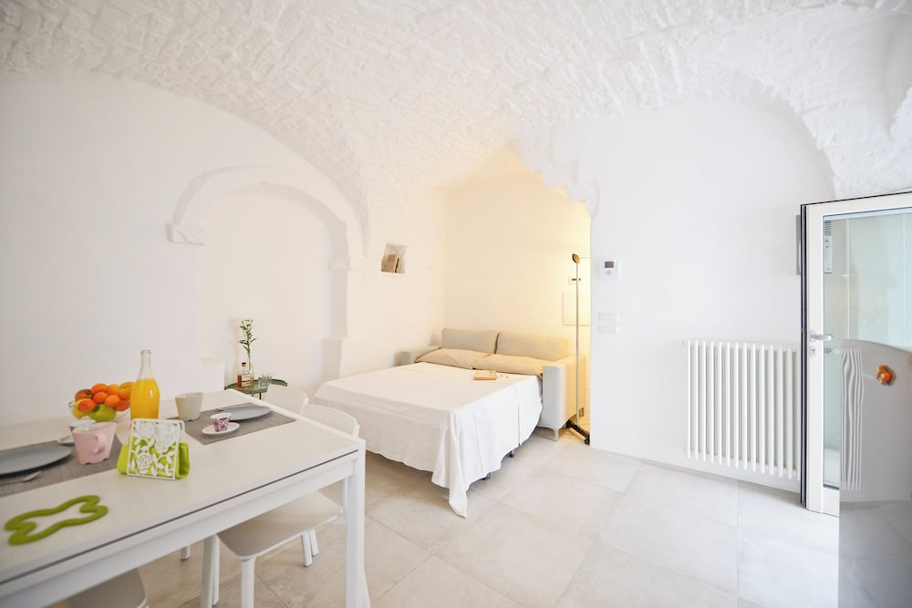 Apartment, Balcony