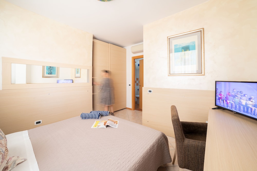 Classic Double Room - Photo 1
