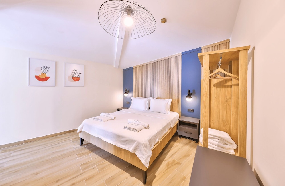 Rooftop Premium Room with Sea View and Jacuzzi