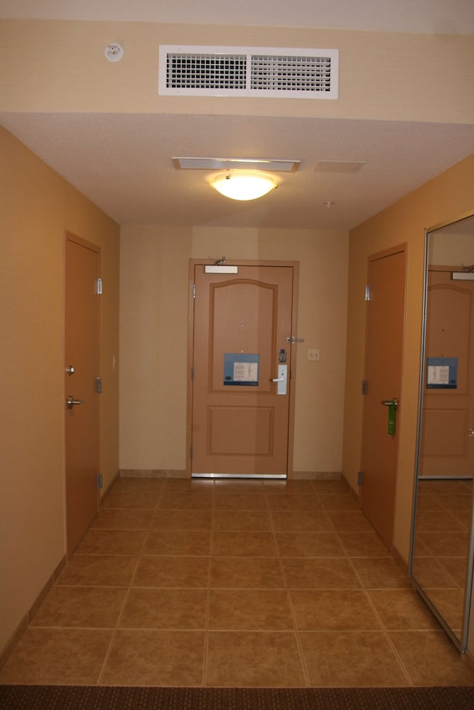 Room, 2 Queen Beds, Accessible, Non Smoking - Photo 4