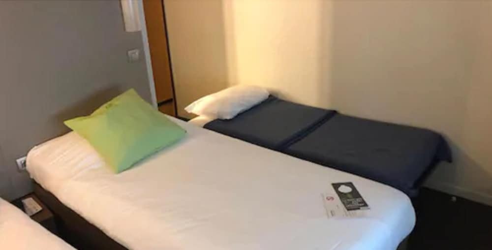 Standard Room, 1 Double Bed (1 Junior Bed Up To 10 Years) photo 3