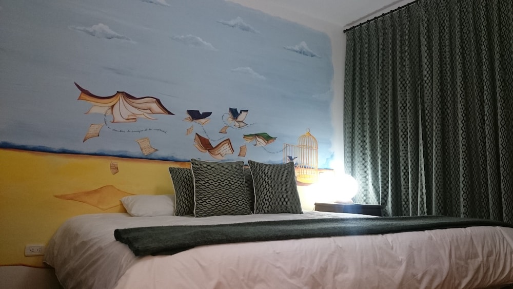 Design Double or Twin Room, 1 Bedroom, Private Bathroom photo 2