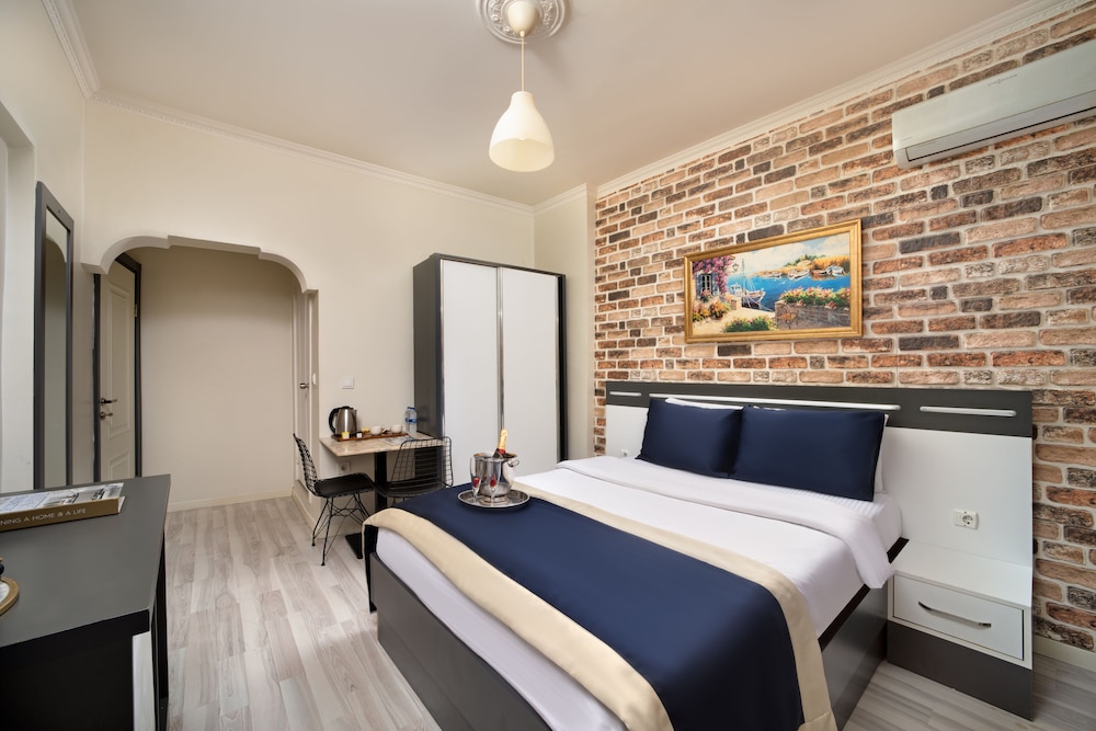 Comfort Room photo 2