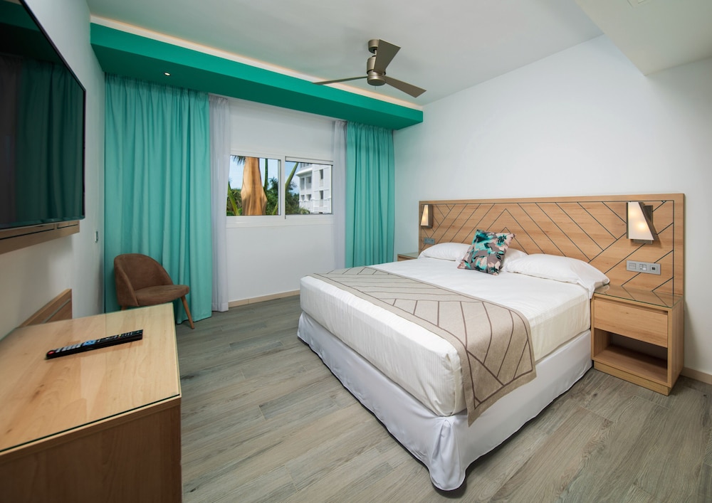 Chambre Familiale, 2 chambres (B2C-CAN)