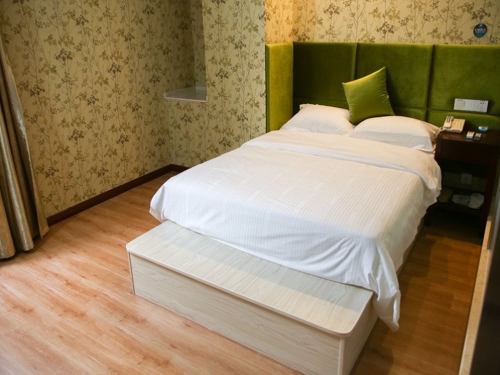 Single Room photo 3