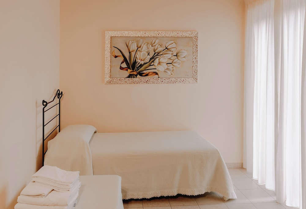 Quadruple Room - Photo 3