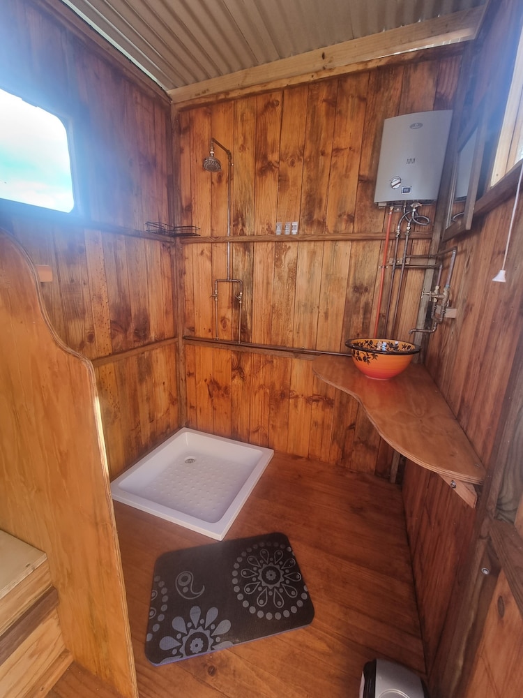 Romantic Tent, 1 Queen Bed, Bathtub, Mountain View photo 3