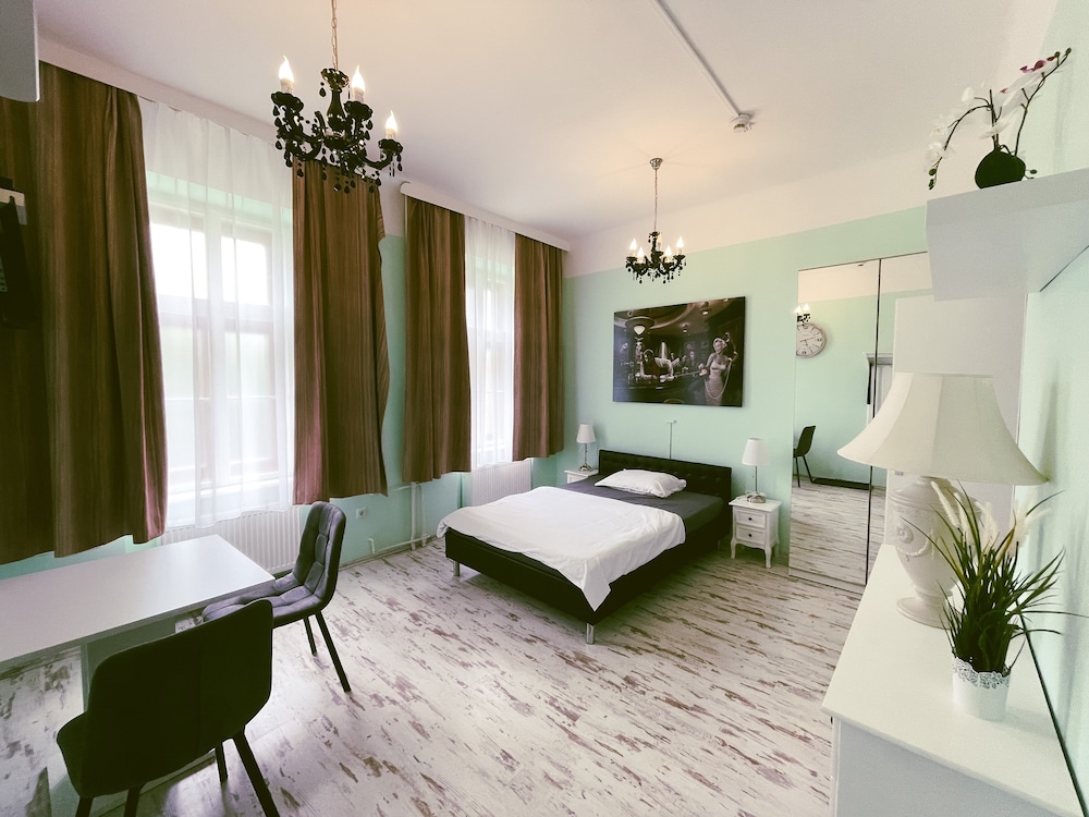 Basic Room