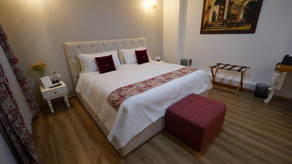 Deluxe Double Room photo 3