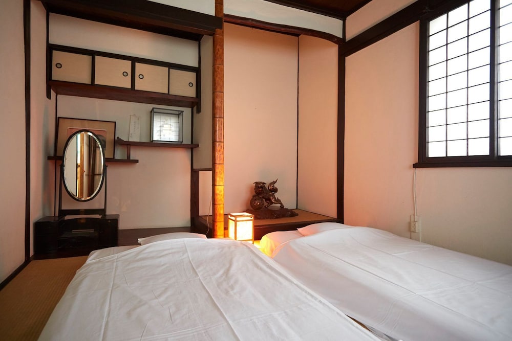 Traditional Twin Room, Multiple Beds (For 2 people,Check in time 4pm-10pm)