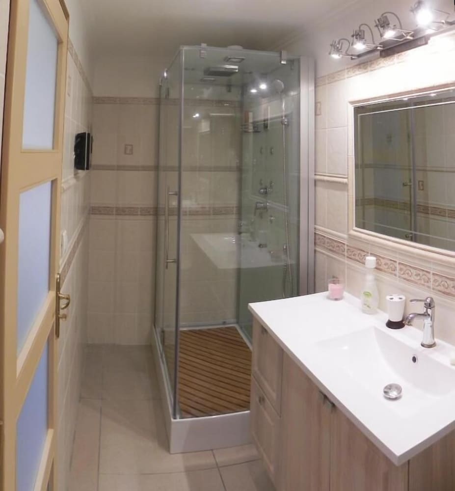 Superior Double Room, Private Bathroom photo 3