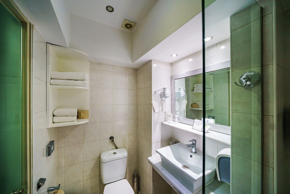Standard Room, Connecting Rooms - Photo 7