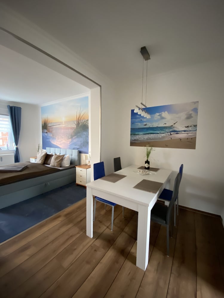 Standard Apartment, 1 Queen Bed, Kitchen photo 3