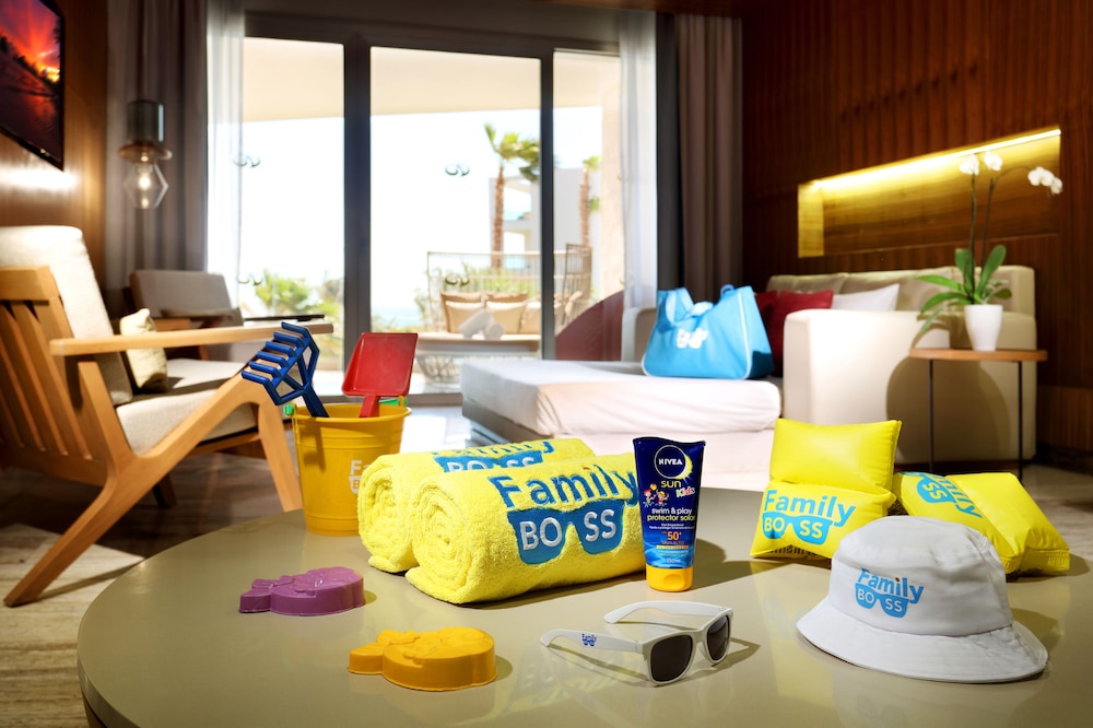Family Selection Junior Suite Beachside Ocean View