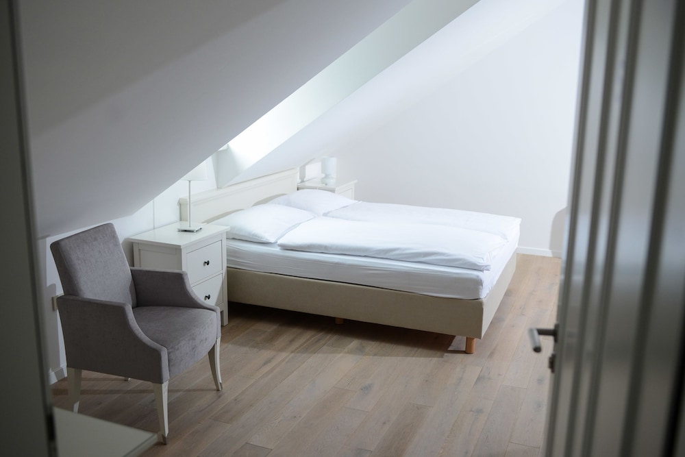 Standard Double Room photo 3