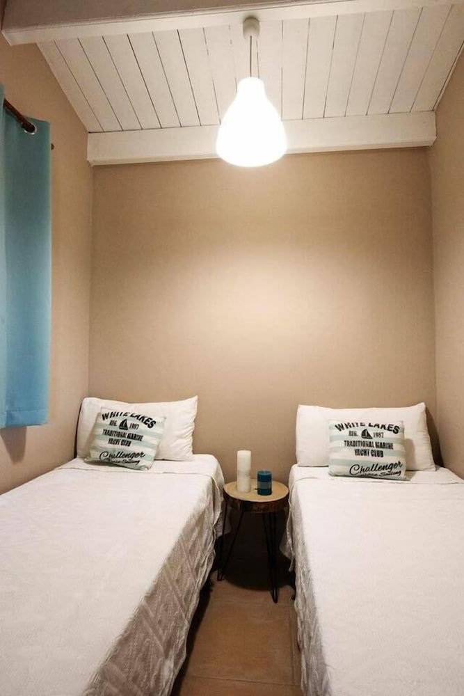 Bungalow, 2 Bedrooms photo 2