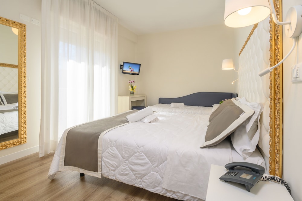 Standard Triple Room - Photo 3