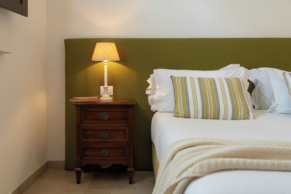 Deluxe Room, 1 Bedroom photo 3