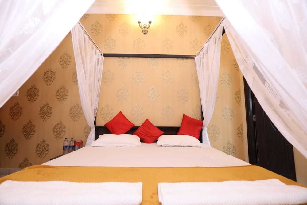 Super Deluxe Room