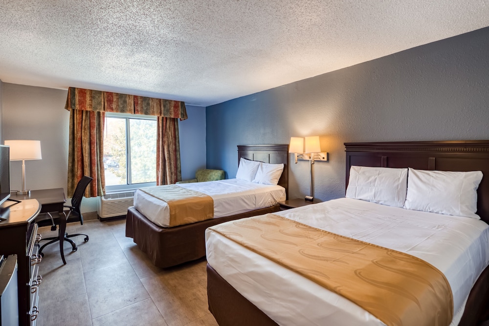 Standard Room, 2 Double Beds, Non Smoking, Refrigerator & Microwave - Photo 3