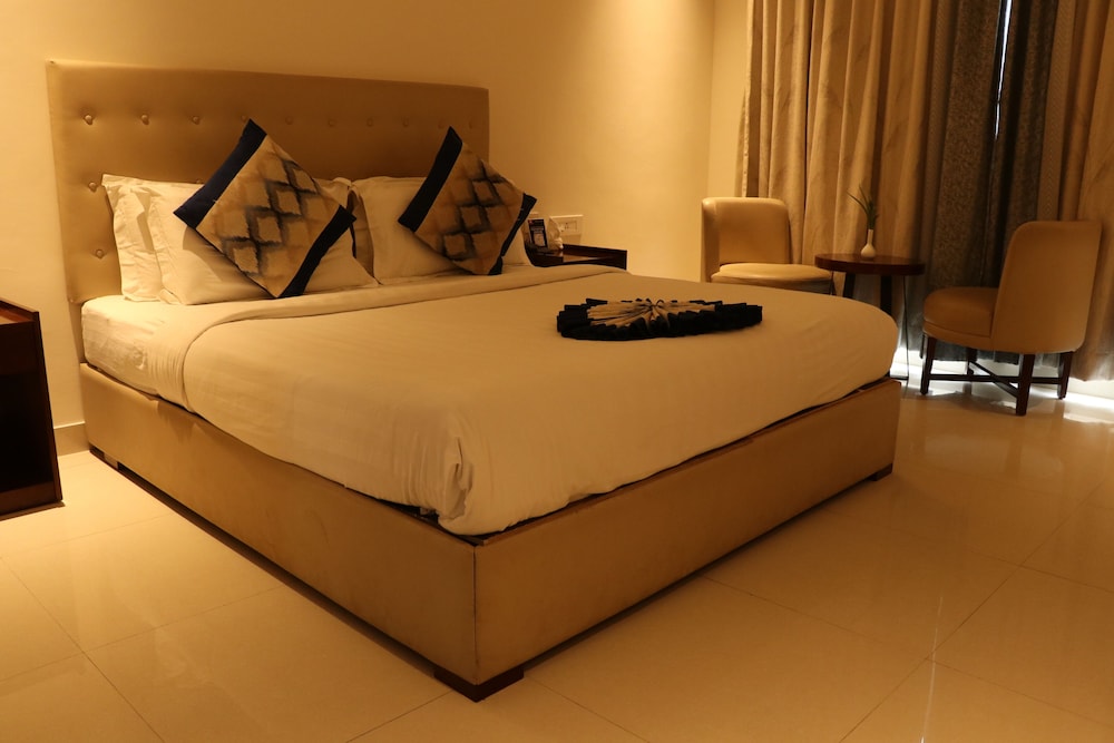 Deluxe Room - Photo 7