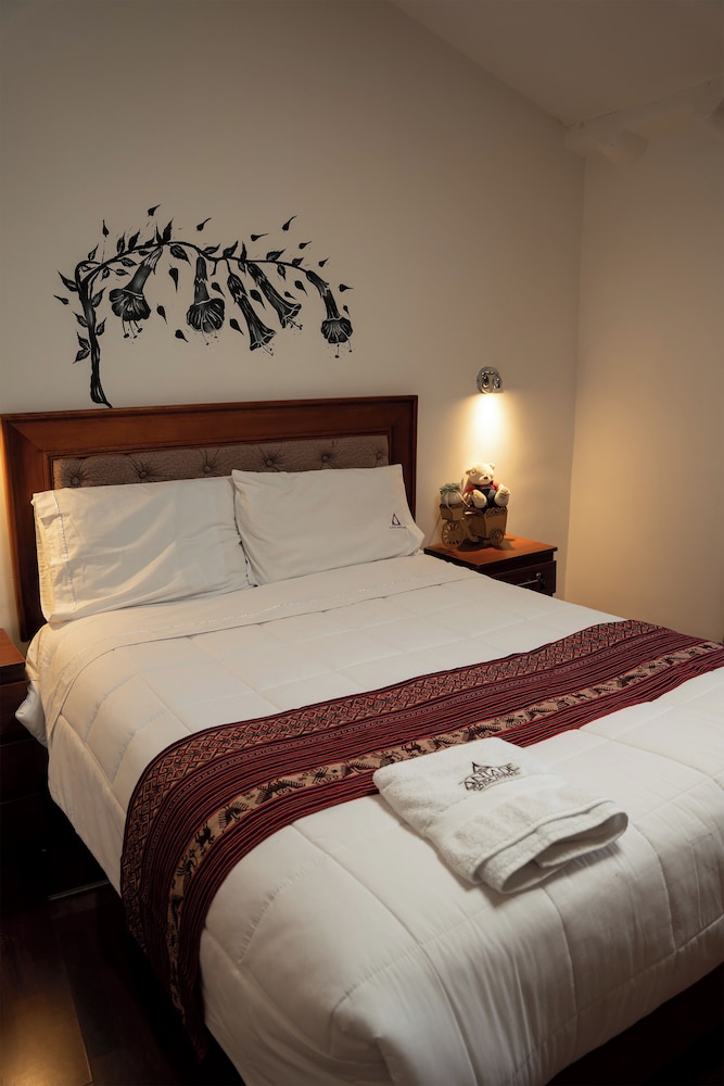Comfort Triple Room, City View