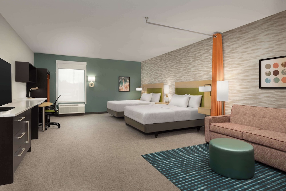 Studio, 2 Queen Beds, Accessible, Bathtub, photo 6