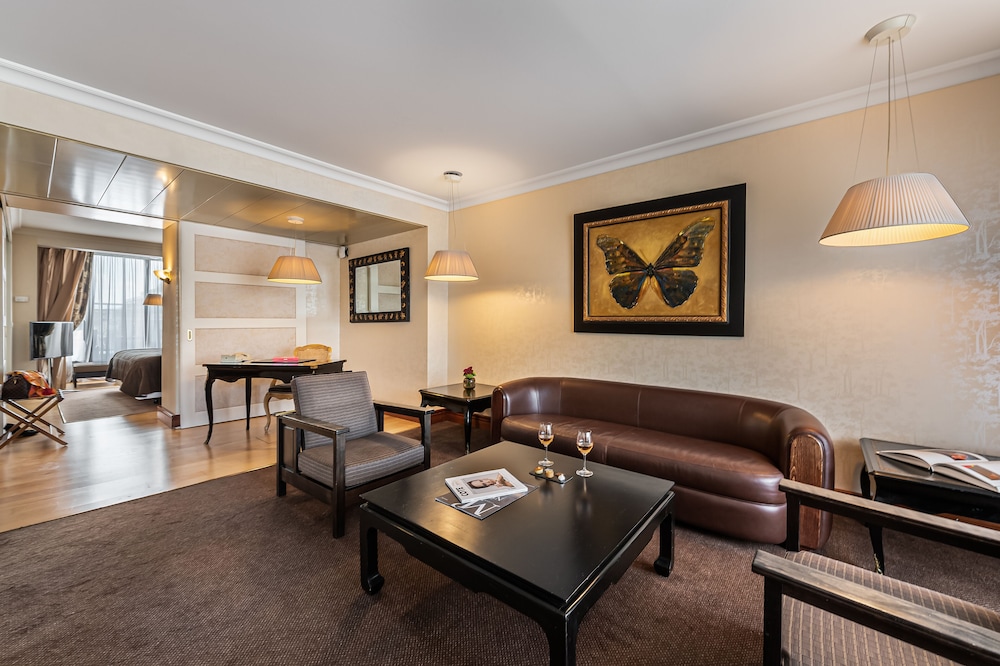 Apartment - Photo 1