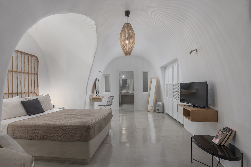 Junior Suite, Hot Tub, Sea View (Caldera View)