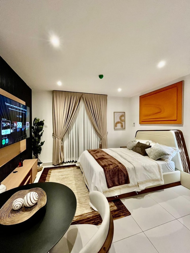 Comfort Studio, City View