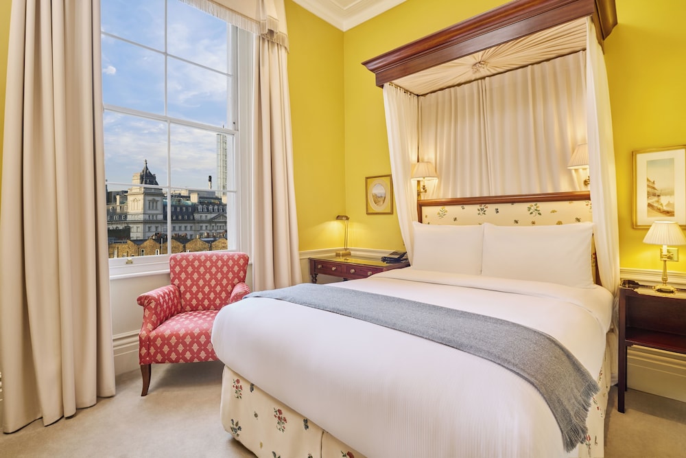 Superior Room, 1 Queen Bed photo 1