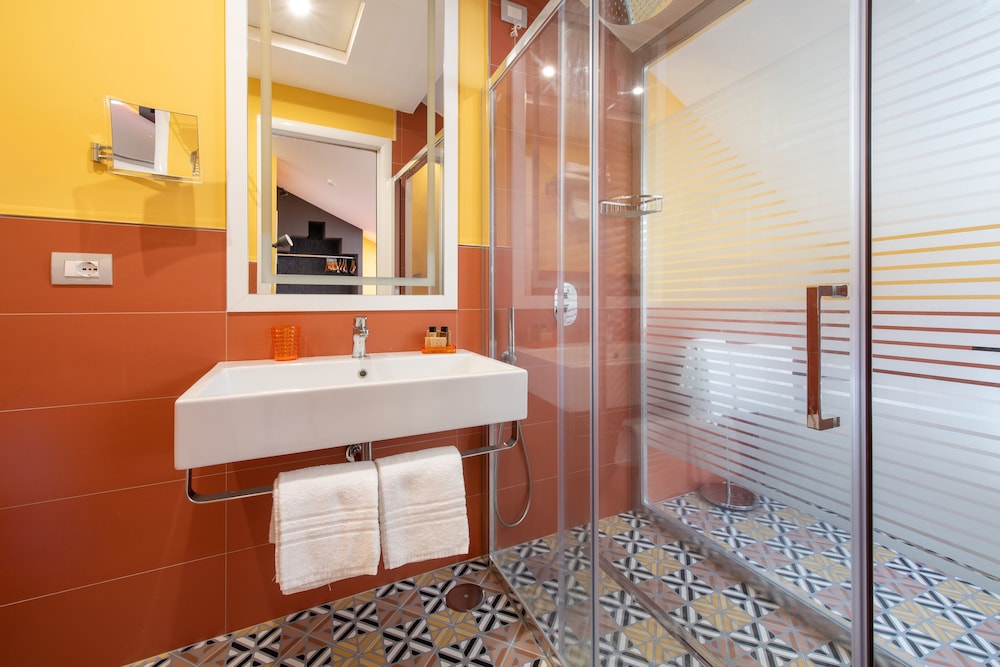 Junior Suite, Hot Tub (LouLou) photo 3