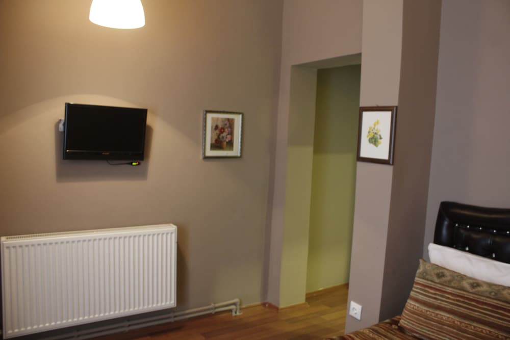 Deluxe Double Room, Private Bathroom photo 3