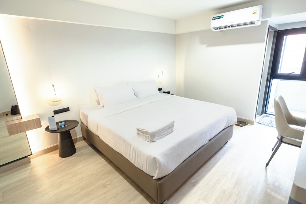 Standard Room, Garden View