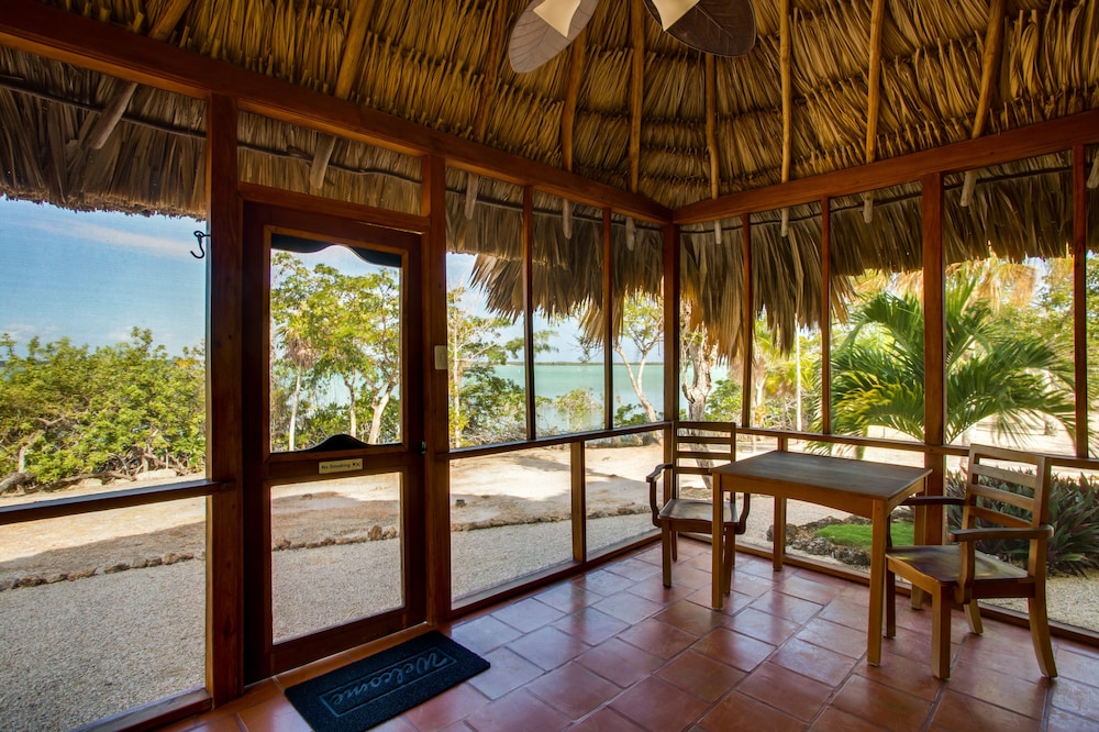Bungalow, Ocean View photo 3