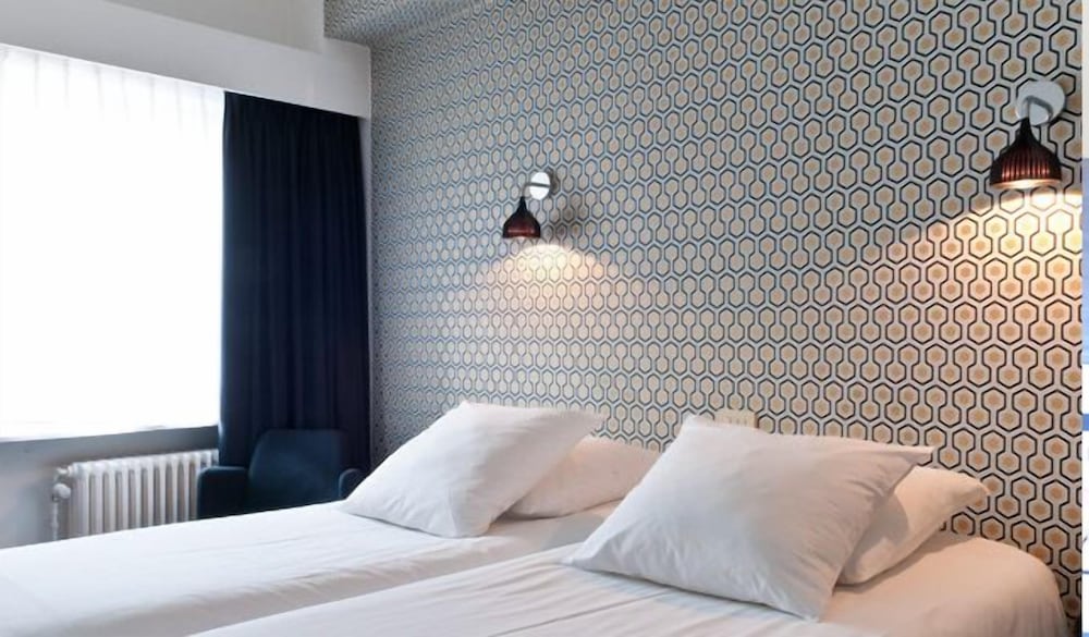 Twin Room - Photo 1