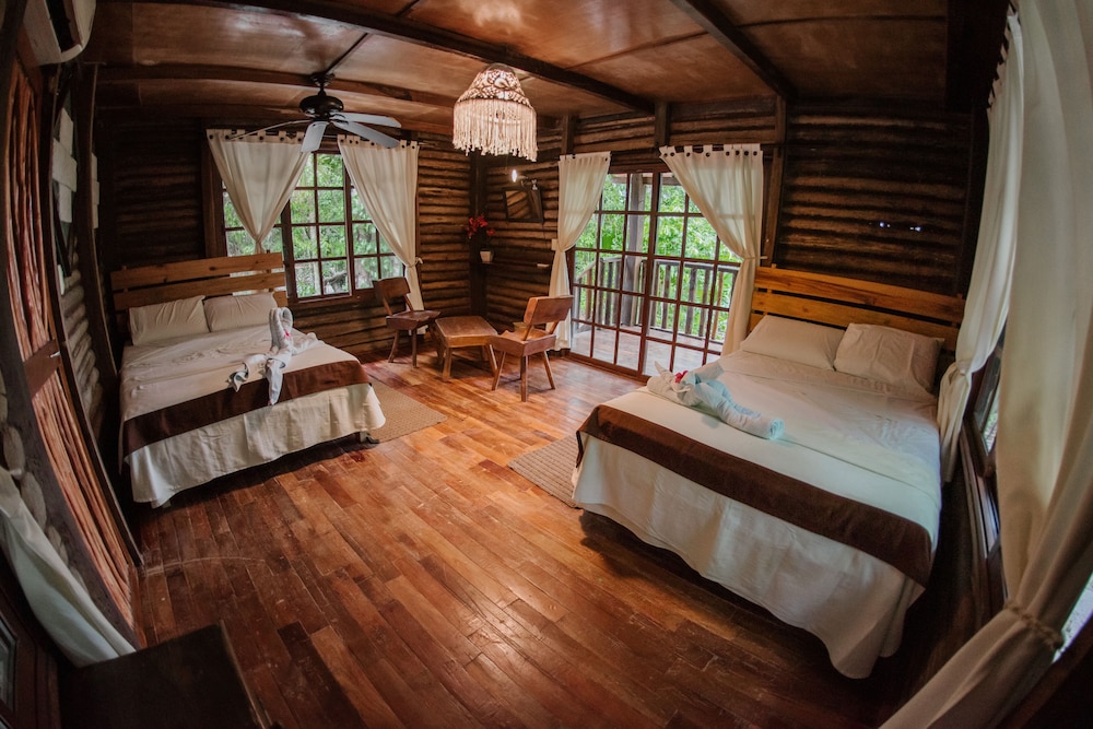 Cabin, 2 Queen Beds, Lagoon View