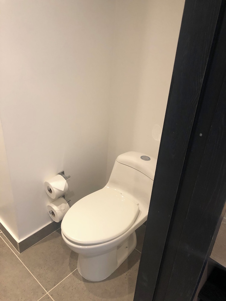 Business Room, 1 Queen Bed, Accessible - Photo 16