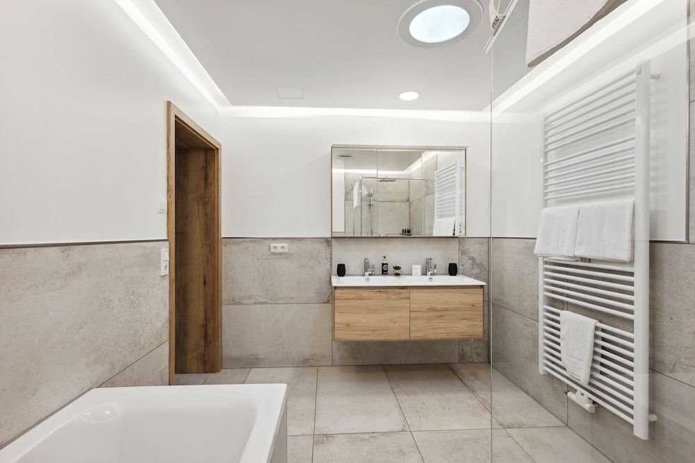 Deluxe Apartment, 2 Bedrooms, Non Smoking photo 3