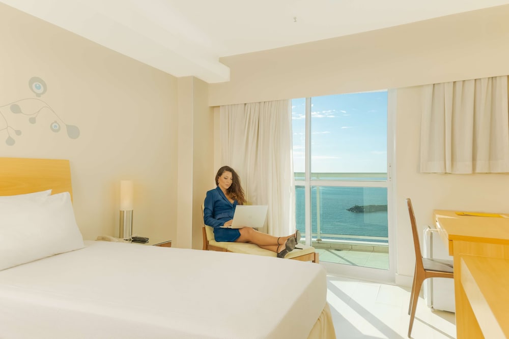 Standard Room, 2 Twin Beds, Balcony, Ocean View - Photo 4