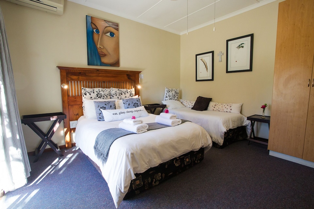 Luxury Triple Room photo 2