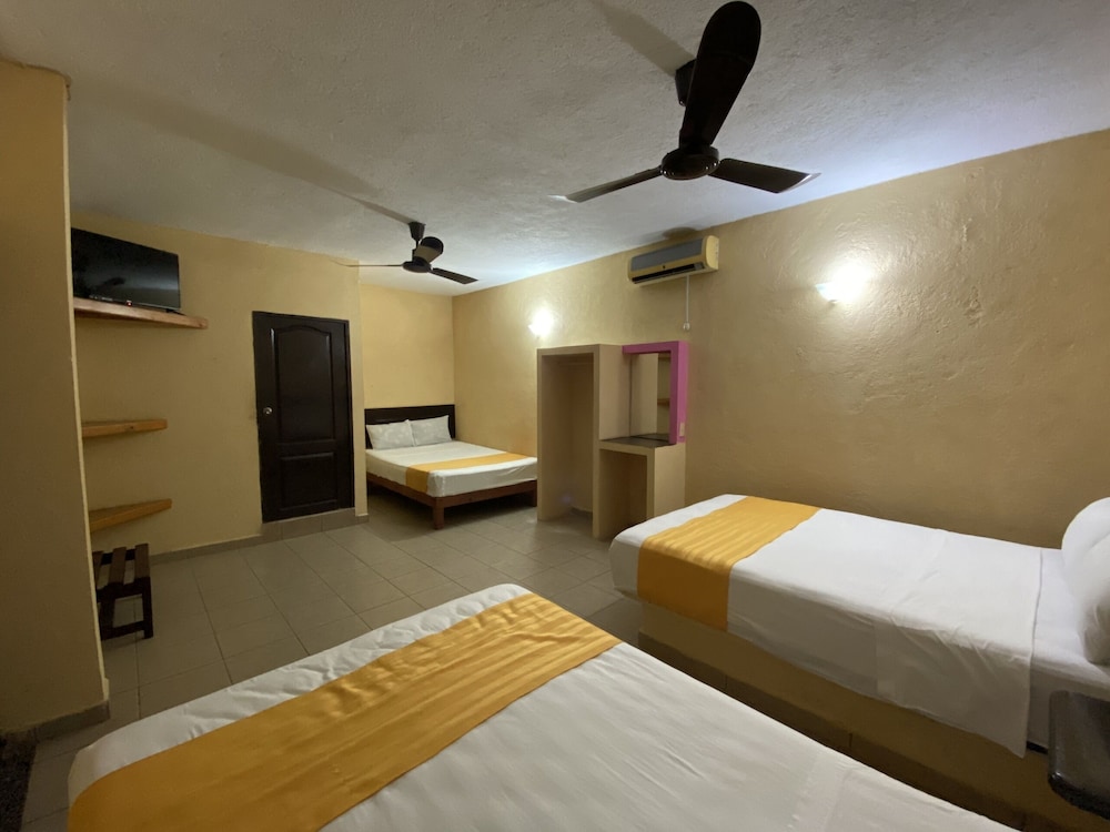 Standard Room, Multiple Beds