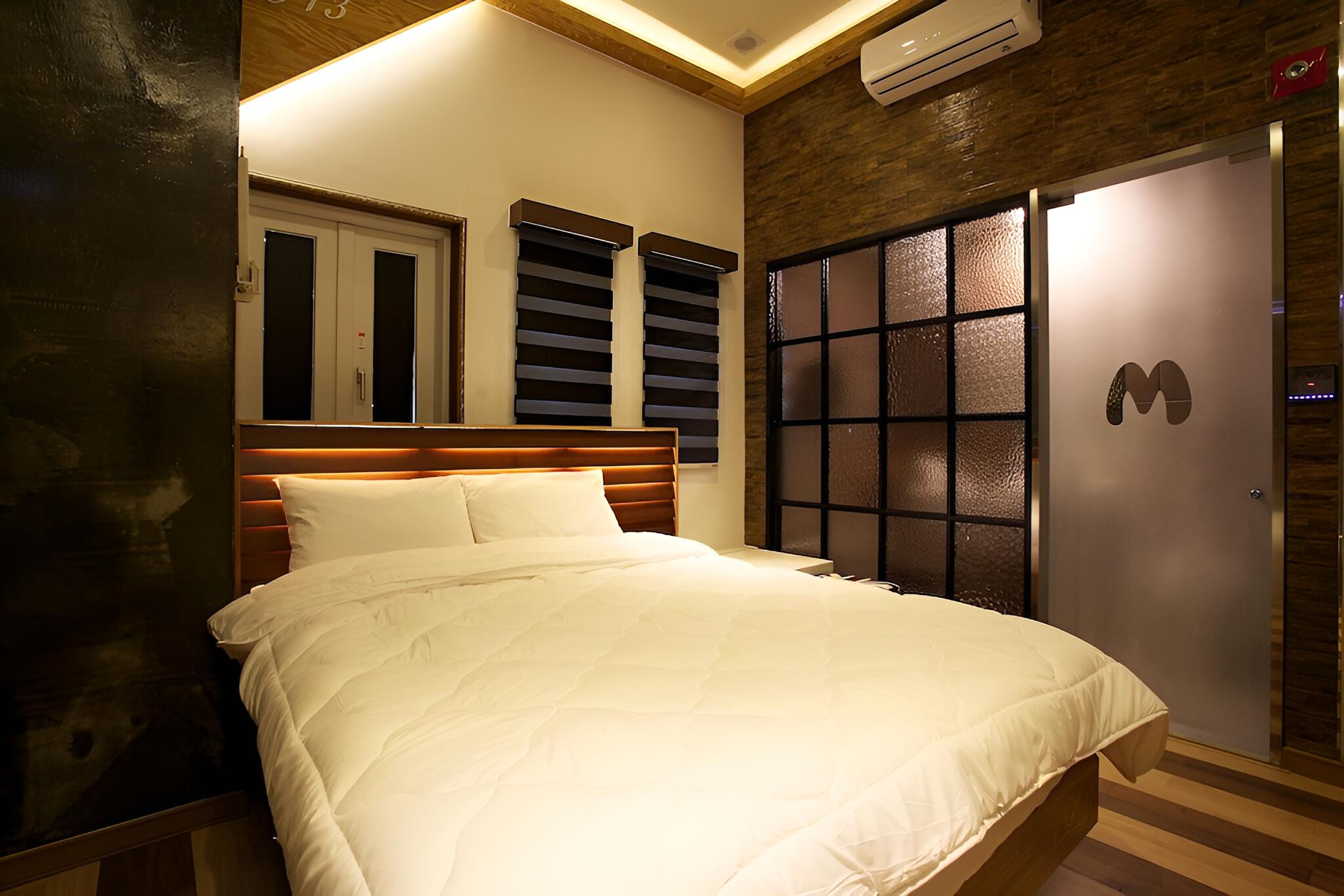Room (Standard Room) - Photo 4
