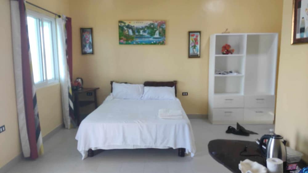 Deluxe Room, Beach View photo 3