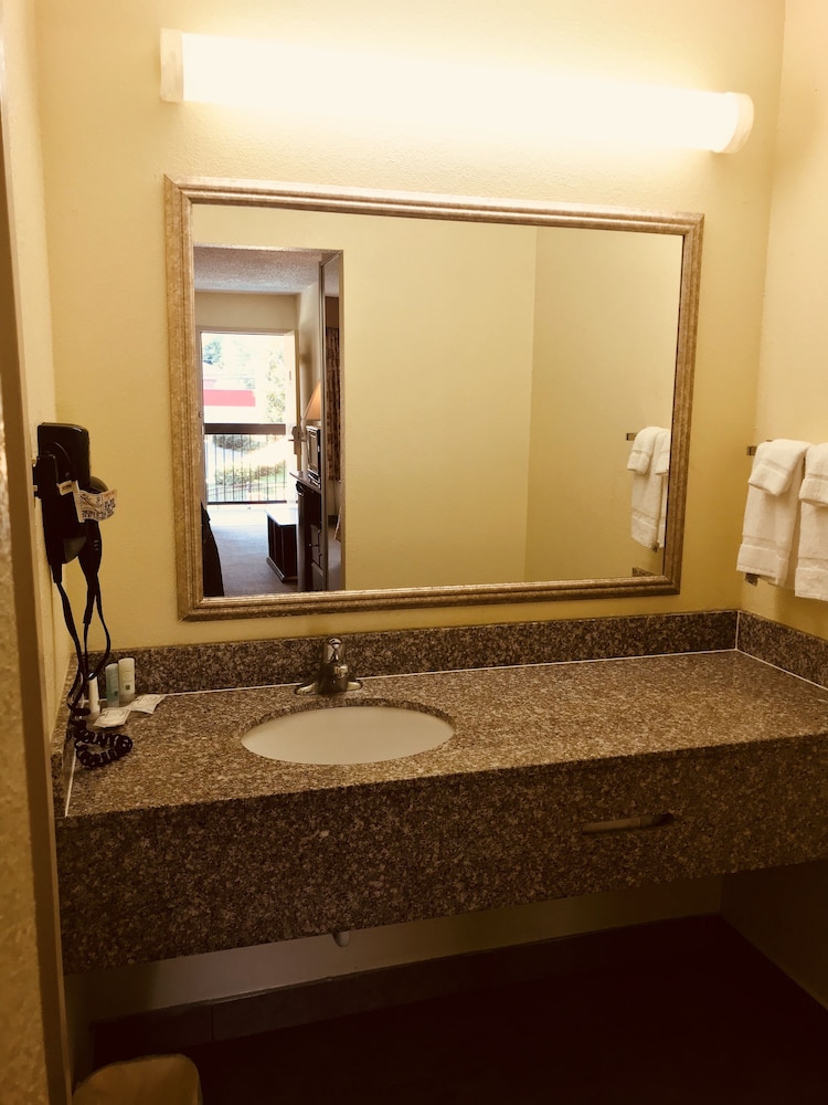 Quality Inn & Suites Conference Center Statesboro Historic District, Bilde 7