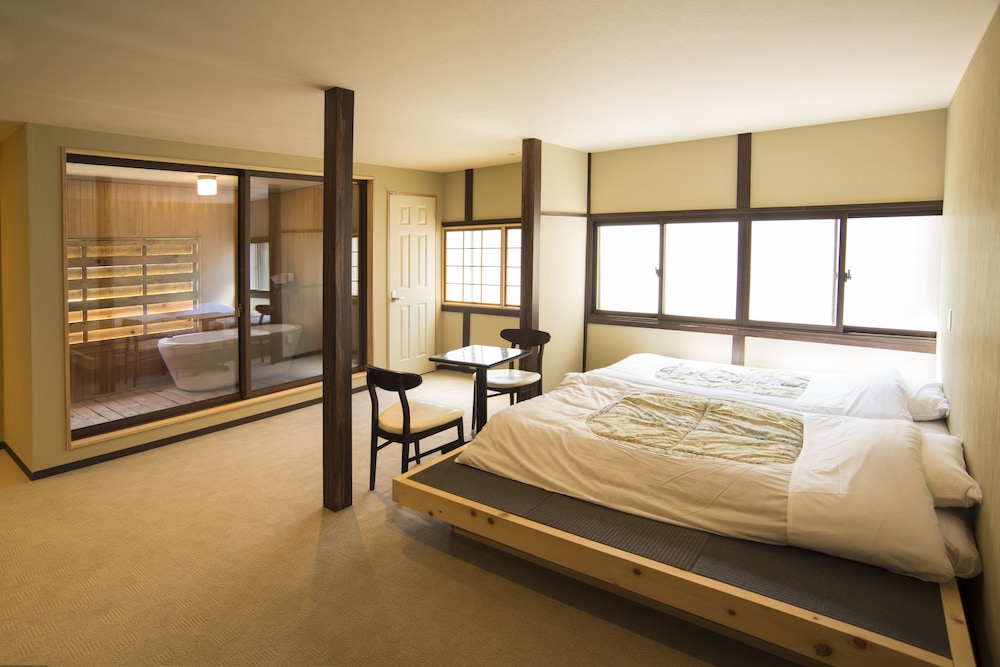 Standard Twin Room with Shower and Hot Spring, Non Smoking photo 3