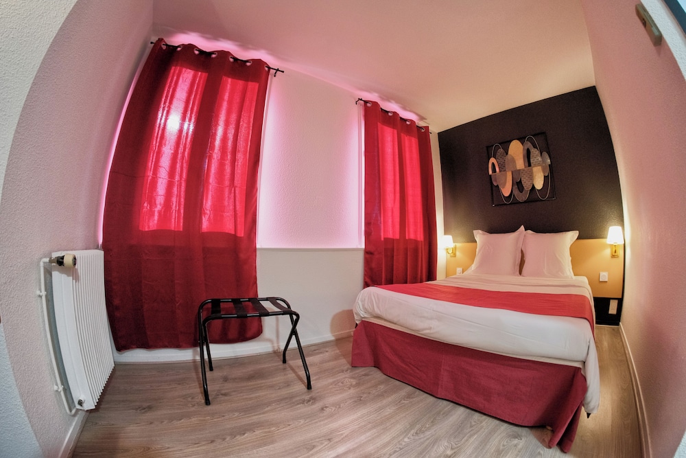 Standard Double Room (140 cm bed) - Photo 5